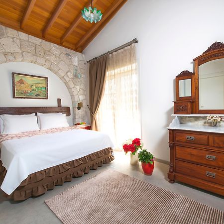 Alacati Kostem Hotel - Special Category Bagian luar foto